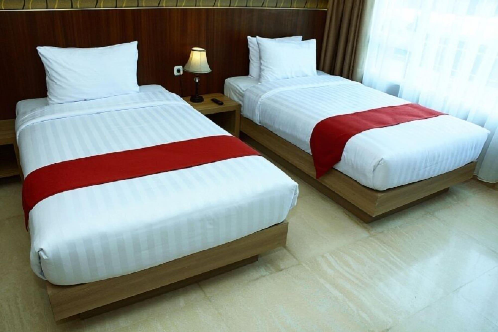 Mexolie Hotel Kebumen Екстер'єр фото