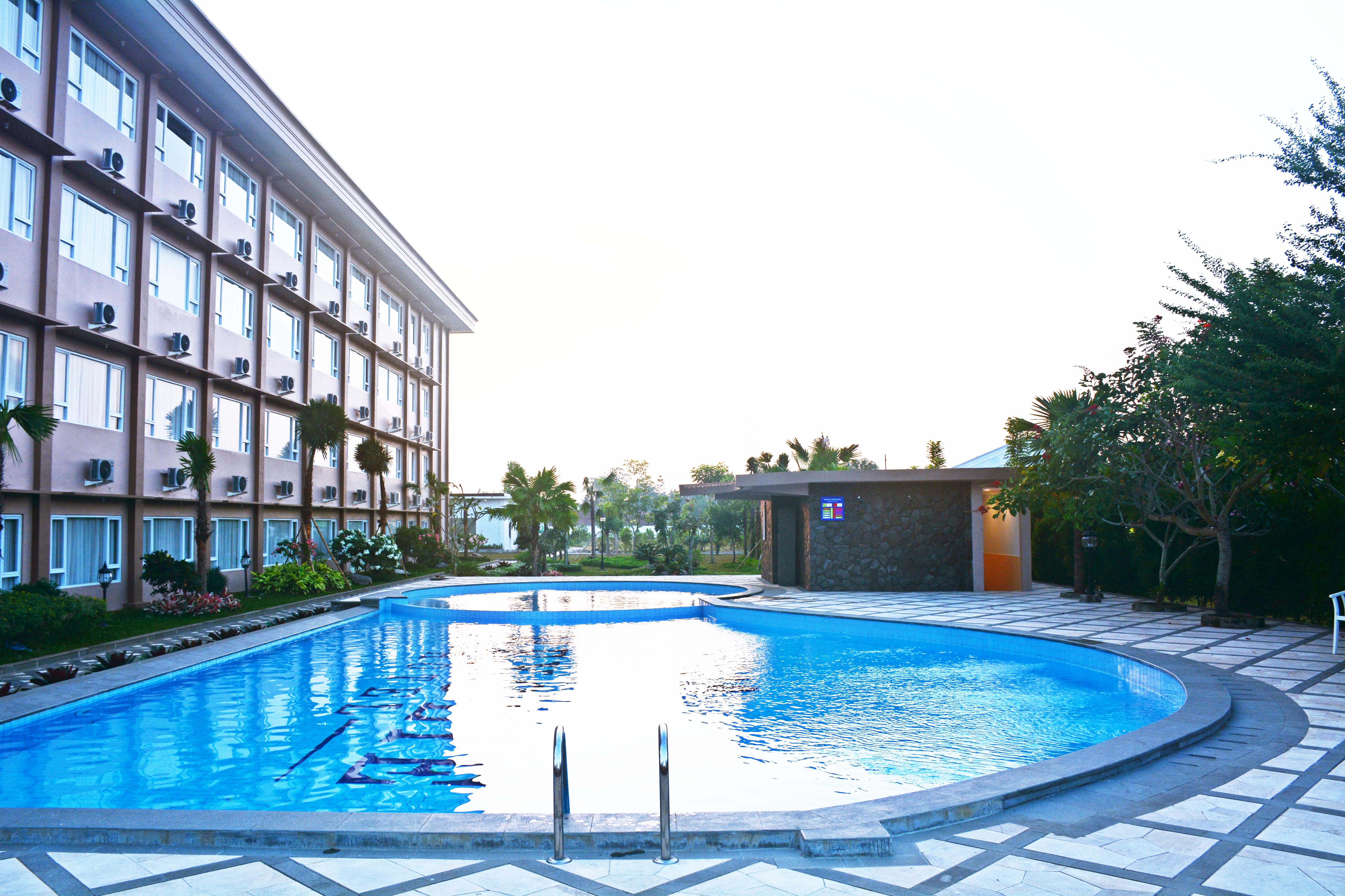 Mexolie Hotel Kebumen Екстер'єр фото