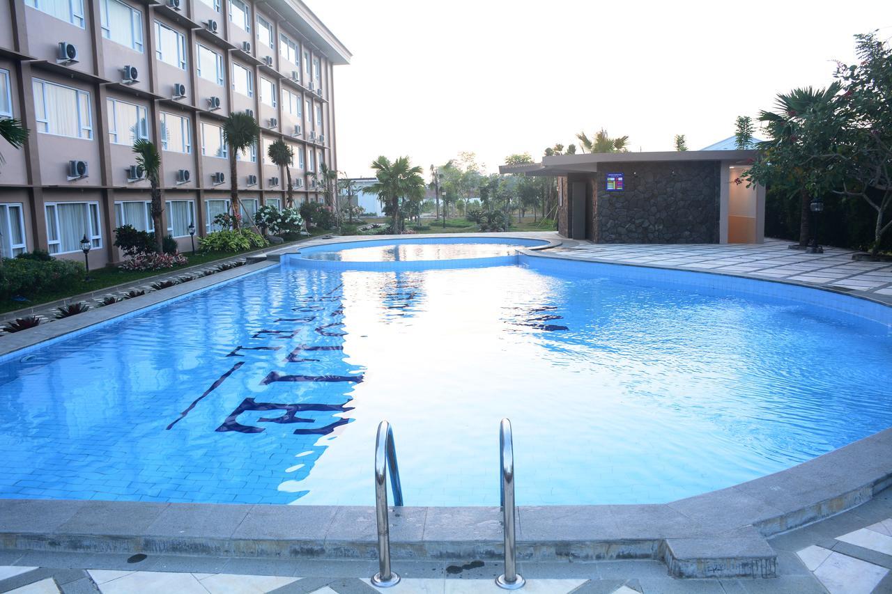 Mexolie Hotel Kebumen Екстер'єр фото