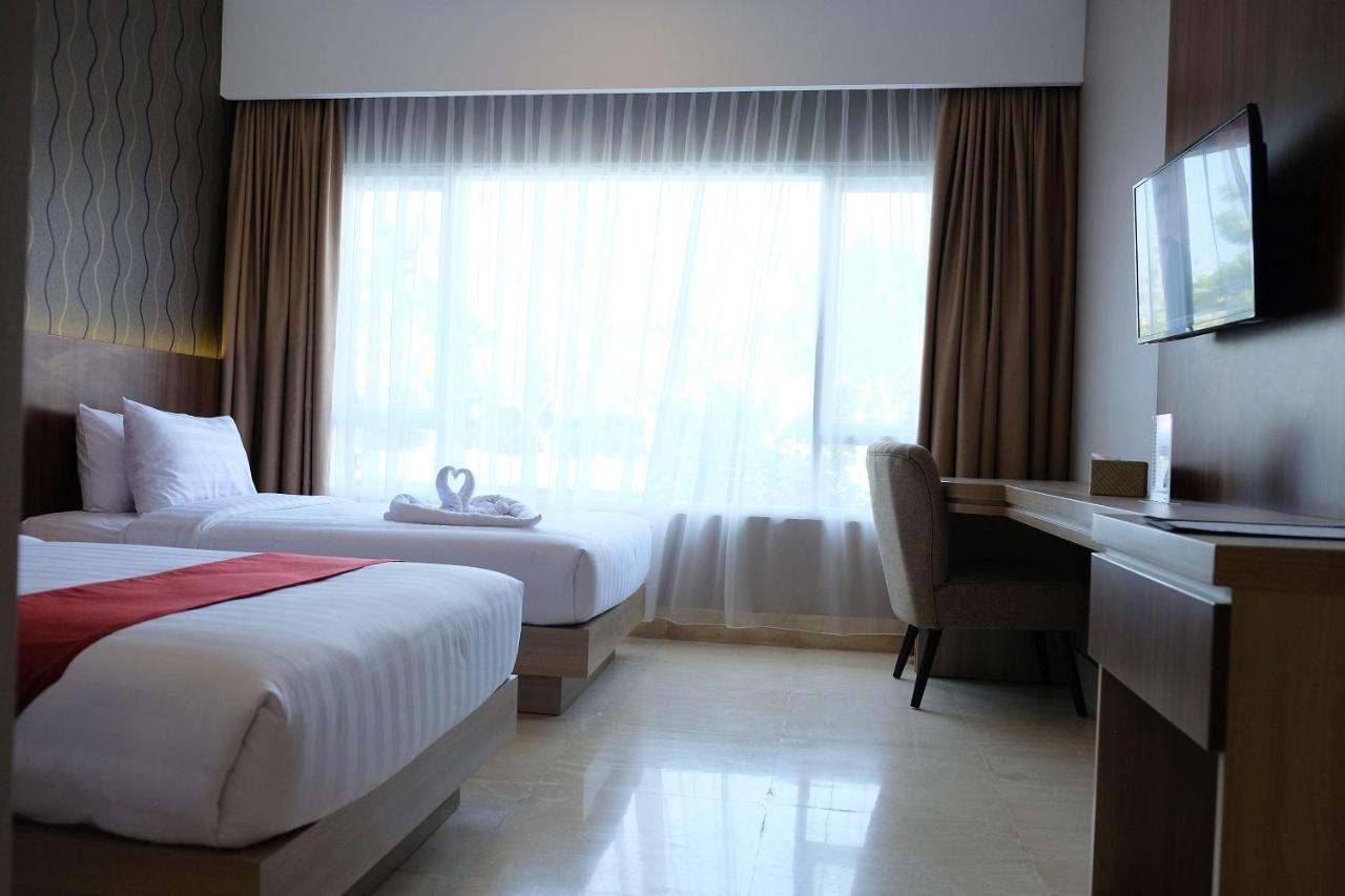 Mexolie Hotel Kebumen Екстер'єр фото